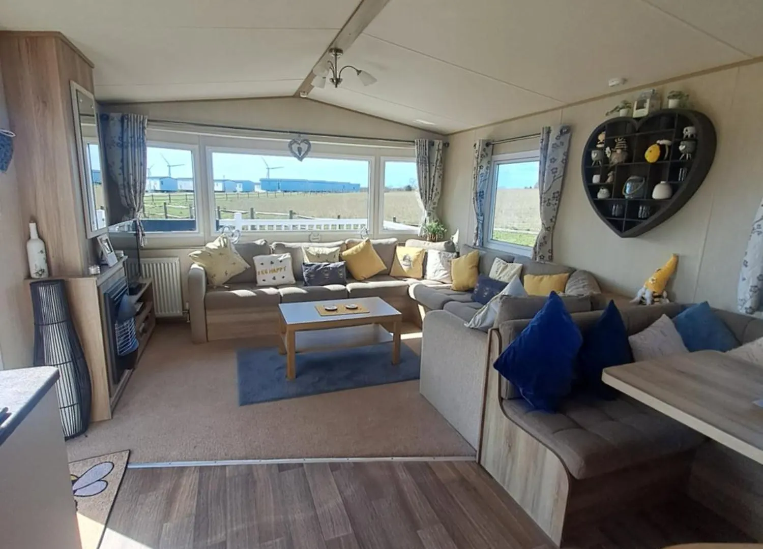 N & V Caravan Sand Le Mere Tunstall  Tunstall (East Riding of Yorkshire)
